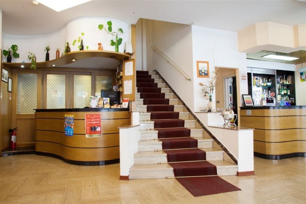 Hotel Bamby Rimini Ngoại thất bức ảnh